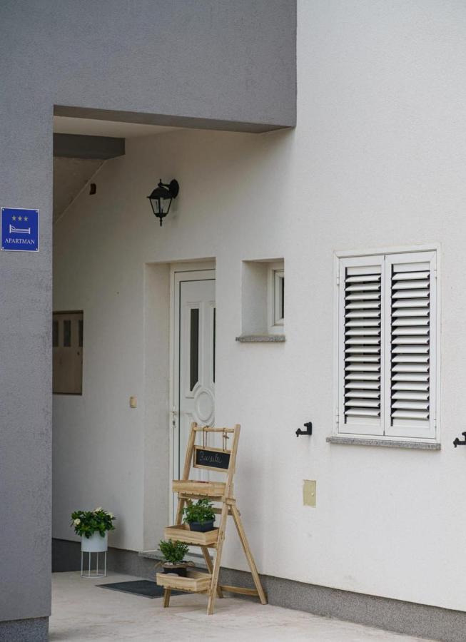 Apartman Rusula Vodice Esterno foto